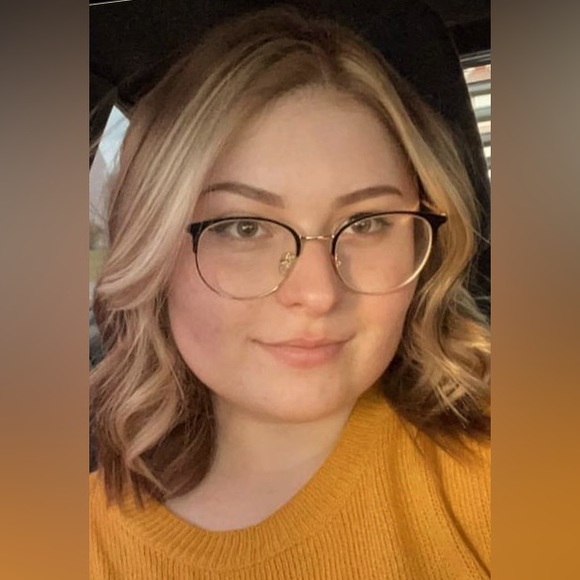 Welcome to my Poshmark page!! - Picture 1 of 1